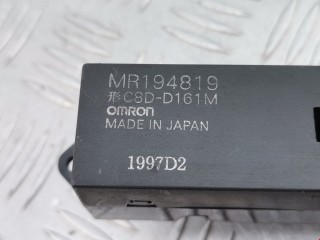 Кнопка стеклоподъемника, ориг. номер MR194819, MR194820, Mitsubishi Pajero Sport 1996-2004