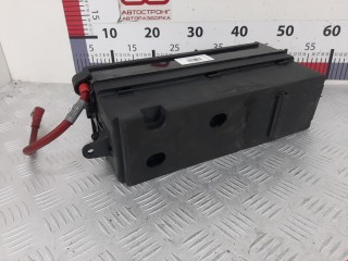 Блок предохранителей, ориг. номер YQE500250, 301047500, Land Rover Discovery 2002-2004