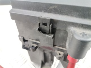 Блок предохранителей, ориг. номер YQE500250, 301047500, Land Rover Discovery 2002-2004