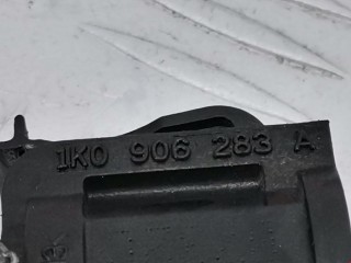 Клапан воздушный, ориг. номер 1K0906283A, Volkswagen Touareg 2010-2014