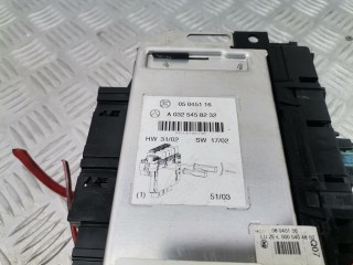 Блок предохранителей, ориг. номер A0325458232, 05045116, Mercedes S W220 2002-2005