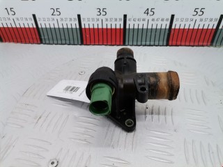 Фланец (тройник) системы охлаждения, ориг. номер 06B121133D, 06B121132D, Audi A4 1999-2001
