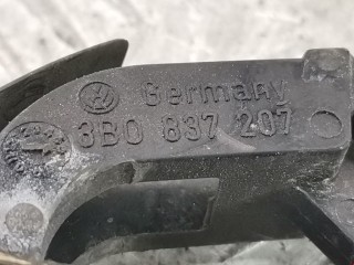 Ручка наружная передняя левая, ориг. номер 3B0837207, Volkswagen Golf 1991-2000