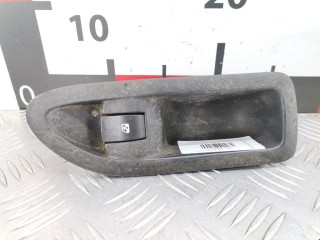Кнопка стеклоподъемника Renault Laguna 1998-2001