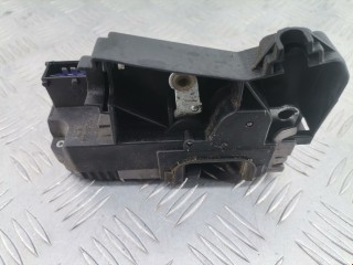 Замок двери передней левой, ориг. номер 24444015, Opel Zafira 1999-2003