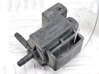 Клапан воздушный, ориг. номер 037906283A, 72240200, Volkswagen Passat 1996-2001