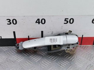 Ручка наружная передняя правая Volkswagen Passat 2000-2005