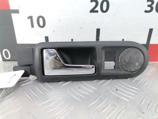 Ручка внутренняя задняя левая Volkswagen Passat 1996-2001