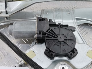 Стеклоподъемник передний правый, ориг. номер 8200291147, Renault Clio 2003-2013