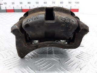 Суппорт передний правый, ориг. номер 7701201770, Renault Sandero 2009-2014