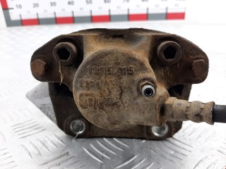 Суппорт передний правый, ориг. номер 7701201770, Renault Sandero 2009-2014