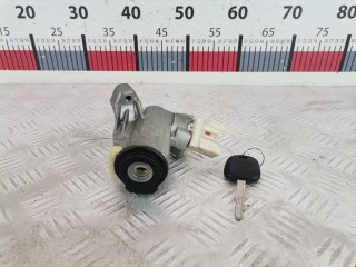 Замок зажигания Toyota Yaris 2005-2009