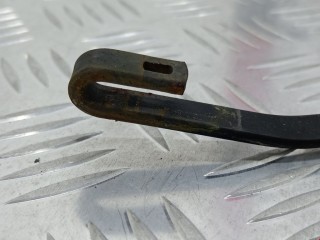 Щеткодержатель (поводок стеклоочистителя, дворник), ориг. номер 983200X000, Hyundai i10 2007-2011