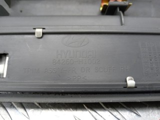 Накладка на порог, ориг. номер 84250H1002, 84260H1002, Hyundai Terracan 2004-2007