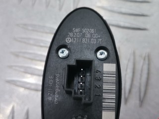 Кнопка открытия багажника, ориг. номер A2118210379, 2118210379, Mercedes CLS W219 2004-2008