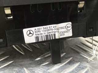 Дисплей, ориг. номер A0015423723, Mercedes CLS W219 2004-2008