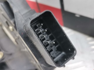 Замок двери передней правой, ориг. номер CC6458310A, 3N6AA21812M, Mazda 5 2002-2009