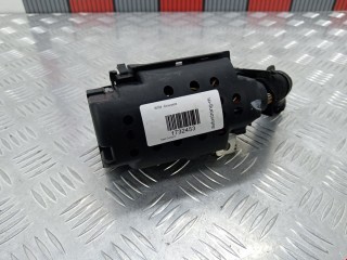 Блок реле, ориг. номер 13246937, Opel Corsa 2006-2011