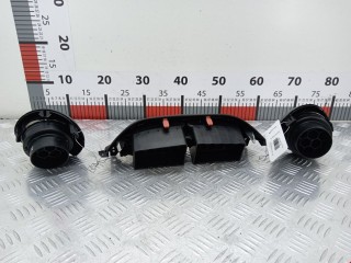 Дефлектор обдува салона, ориг. номер 77610TF00020, Honda Jazz 2011-2014