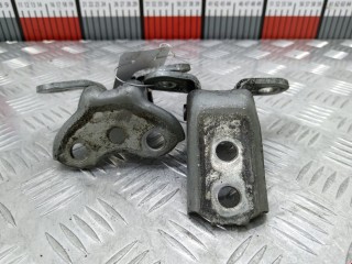 Петля двери передней правой, ориг. номер 6871002060, Toyota Auris 2006-2010