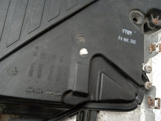 Корпус воздушного фильтра, ориг. номер 13717577466, BMW 7 F01/F02 2008-2012