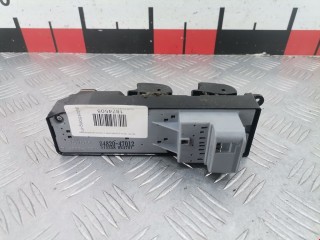 Блок управления стеклоподъемниками, ориг. номер 8482047012, Toyota Prius 2005-2011