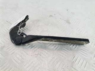 Петля капота правая Volkswagen Passat 1996-2001