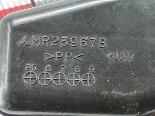 Патрубок воздушного фильтра, ориг. номер MR188642, Mitsubishi Colt 1992-1996