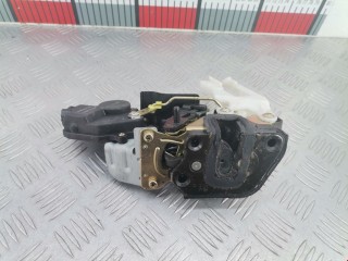 Замок двери задней правой, ориг. номер 8142026000, Hyundai Santa Fe 2000-2004