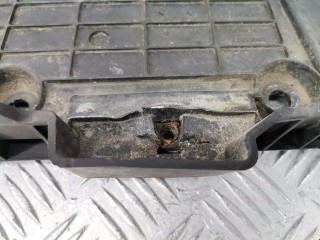 Полка аккумулятора, ориг. номер 8200166032, Renault Scenic 2003-2006