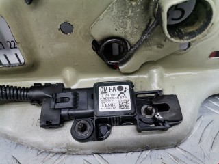 Рамка капота, ориг. номер 93180008, Opel Astra 1998-2009