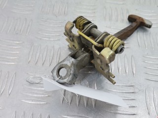 Ограничитель открывания двери задней, ориг. номер 8200385349, Renault Laguna 1998-2001