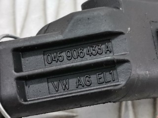 Датчик коленвала, ориг. номер 045906433A, 036906433E, Volkswagen Touran 2003-2006
