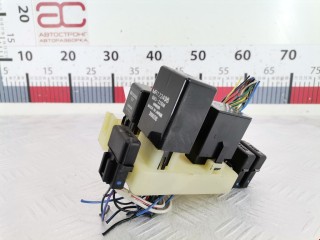 Блок реле, ориг. номер MR409811, Mitsubishi Pajero Sport 2004-2008
