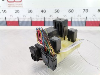 Блок реле, ориг. номер MR409811, Mitsubishi Pajero Sport 2004-2008