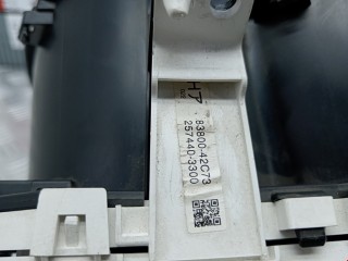 Щиток приборов (приборная панель), ориг. номер 8380042C73, 2574403300, Toyota RAV4 2005-2008