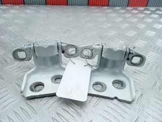 Петля двери Renault Logan 2009-2016