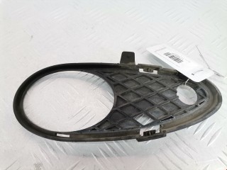 Заглушка (решетка) в бампер, ориг. номер A2038850523, Mercedes C W203 2000-2004