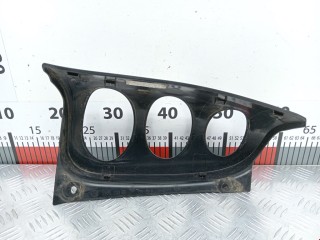 Ус под фонарь правый, ориг. номер Q0011645V001C49L00, 423142R, Smart Fortwo 1998-2004