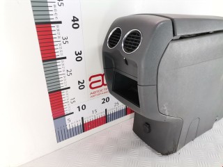 Подлокотник, ориг. номер 7591Q3, Peugeot 3008 2009-2013