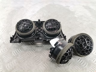 Дефлектор обдува салона, ориг. номер MN140559XA, Mitsubishi Colt 2002-2012