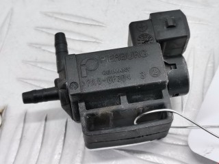 Клапан воздушный, ориг. номер 037906283A, 72240200, Volkswagen Passat 1996-2001