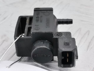 Клапан воздушный, ориг. номер 037906283A, 72240200, Volkswagen Passat 1996-2001
