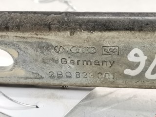Петля капота левая, ориг. номер 3B0823301A, Volkswagen Passat 1988-1997
