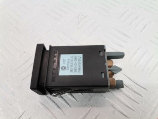 Кнопка аварийной сигнализации, ориг. номер 3B0953235D, Volkswagen Passat 2000-2005