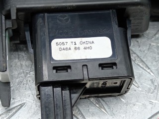 Кнопка аварийной сигнализации, ориг. номер DA6A664H0, Mazda CX3 2015-2018