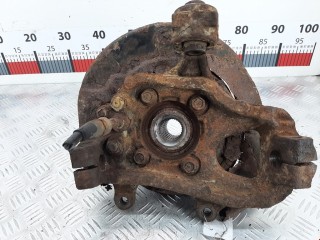 Кулак задний правый, Nissan Pathfinder 2004-2010