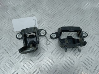 Петля двери, ориг. номер 82421JY00A, Renault Koleos 2008-2011