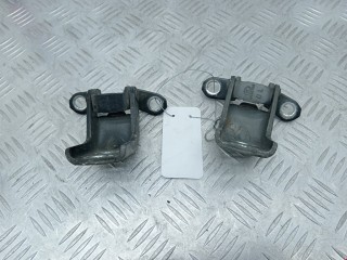 Петля двери передней левой, ориг. номер 82420JY00A, Renault Koleos 2008-2011