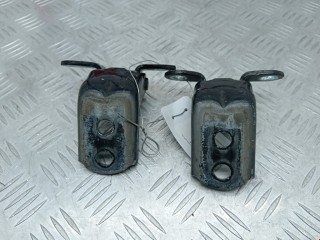 Петля двери передней левой, ориг. номер 82420JY00A, Renault Koleos 2008-2011